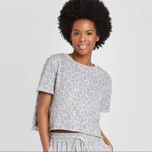 Size small Target Colsie leopard print crop top